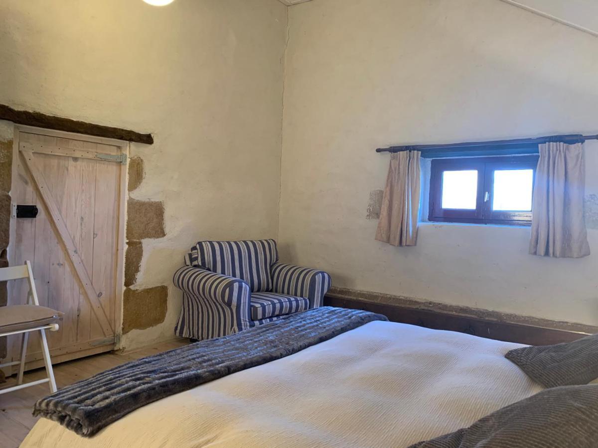 Domaine De La Madeleine Bed & Breakfast Ygrande Екстериор снимка